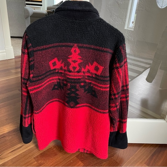 Vintage Duffel Outdoor Oversize Red Fleece Jacket with Snowflake Print Jacket - Picture 10 of 11